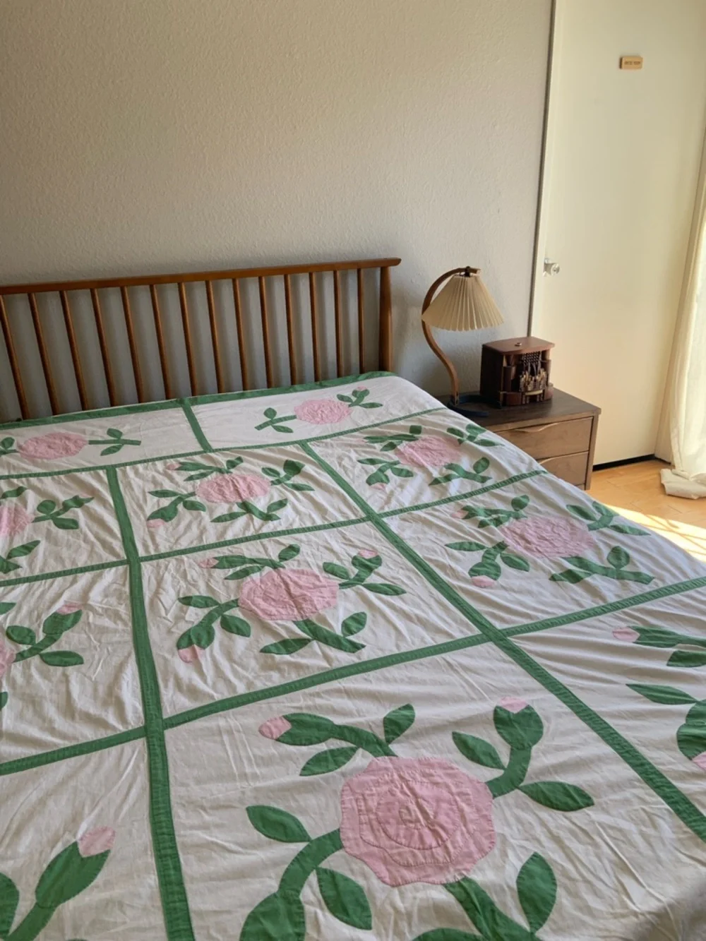 Vintage Floral Patchwork Quilt - Pink and Green Cotton Bedspread